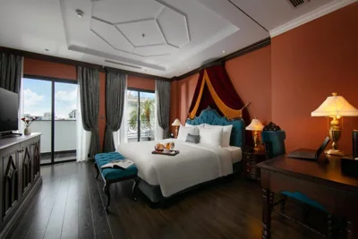 带露台套房 — Le Chanvre Hanoi Hotel & Spa